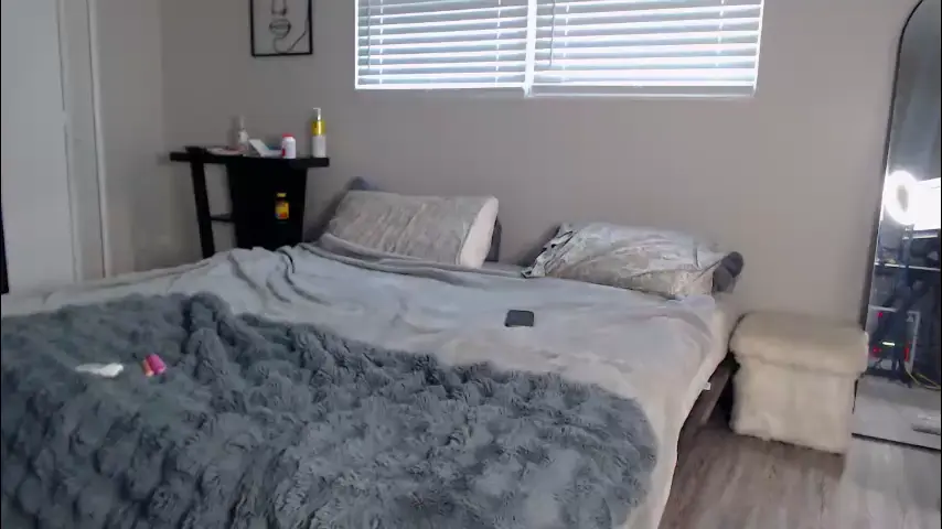 zoeemonroe