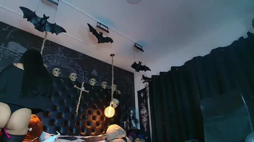 alexhoe_