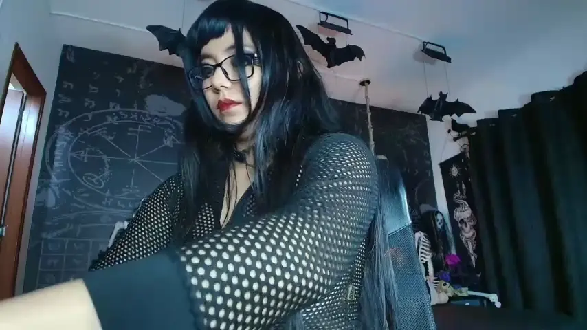 alexhoe_