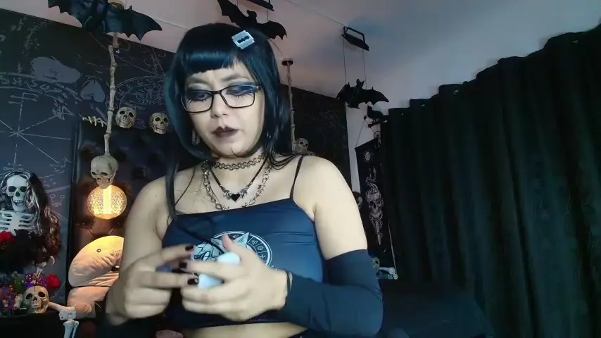 alexhoe_