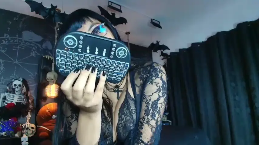 alexhoe_