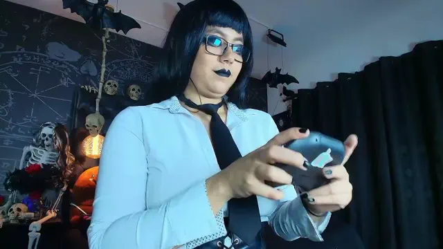 alexhoe_