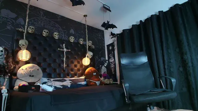 alexhoe_
