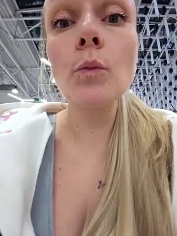 bondgirl_013