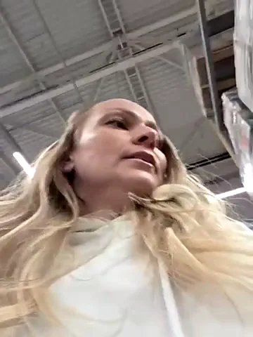 bondgirl_013