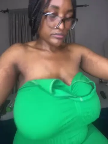 bustygoddess32