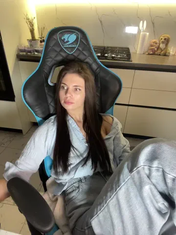 curlylara