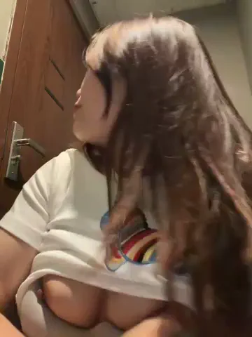 emily_9xx