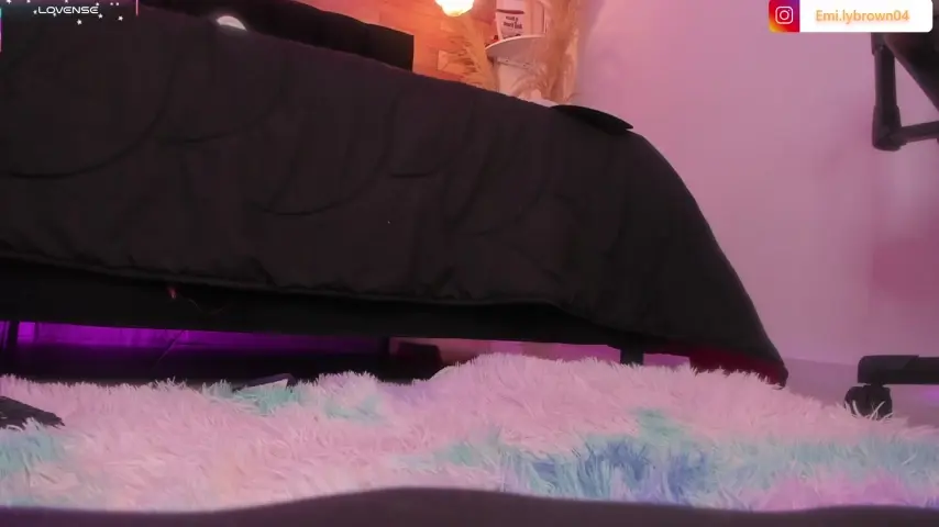 emily_brown04