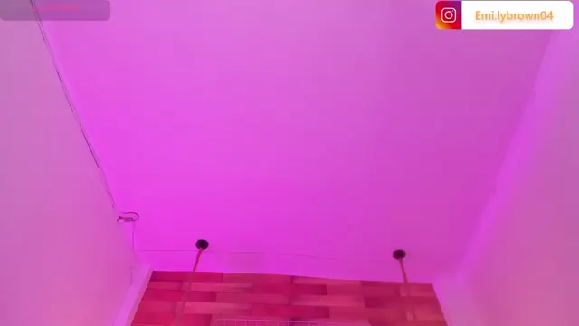 emily_brown04