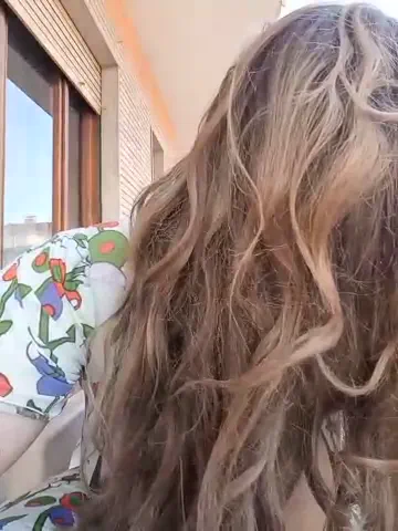 emma96_hot