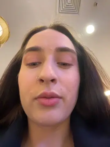 holly_play