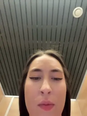 holly_play