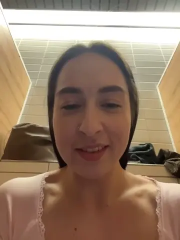 holly_play