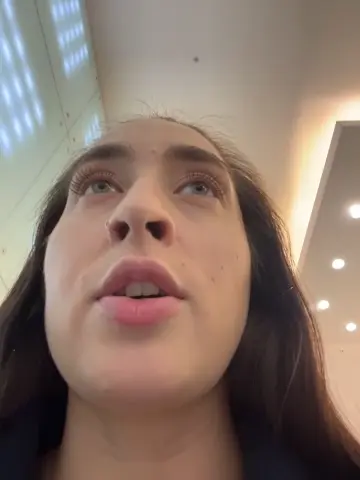 holly_play