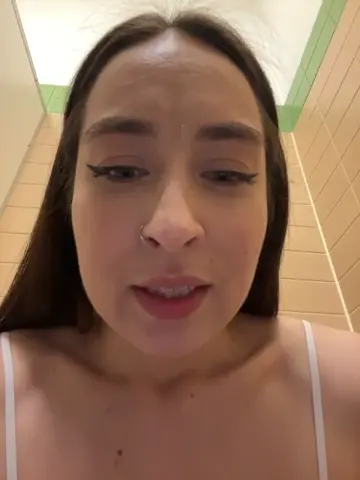 holly_play