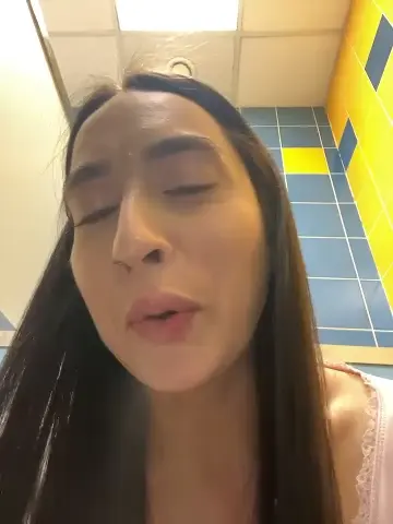 holly_play