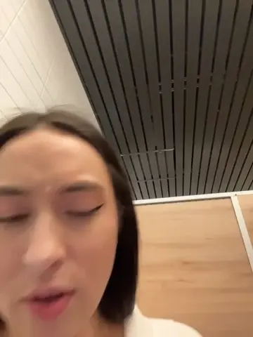holly_play