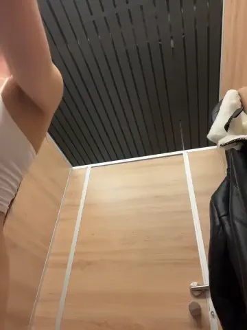 holly_play