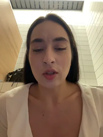holly_play