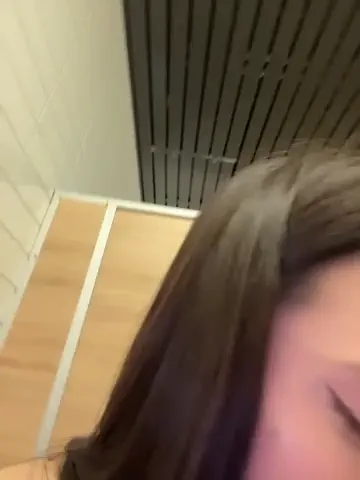 holly_play