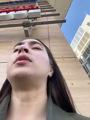holly_play