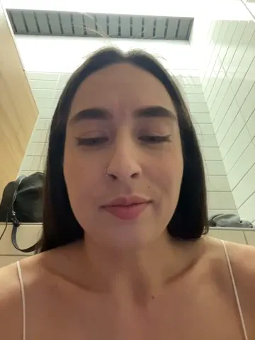 holly_play