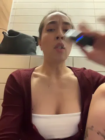 holly_play