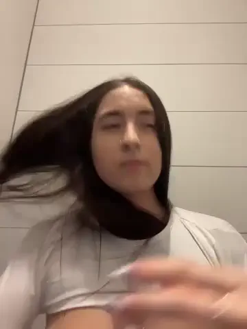 holly_play