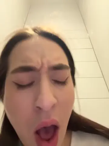 holly_play