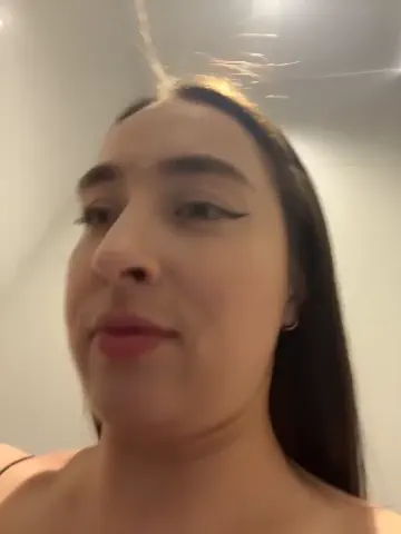 holly_play