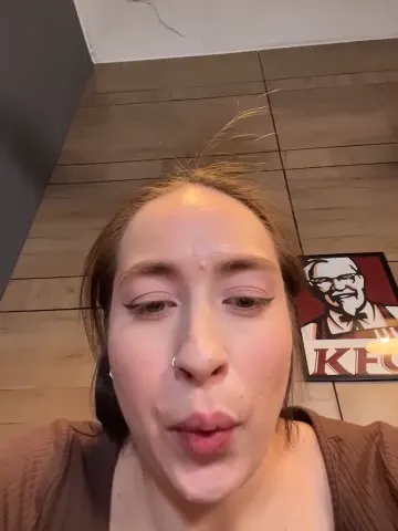 holly_play