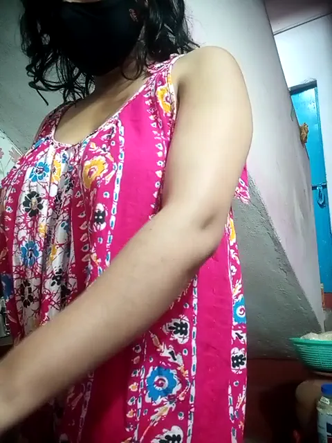 hot-angoribhabhi