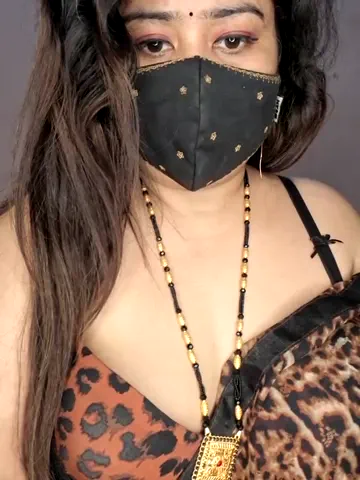 indian-hotm-neha
