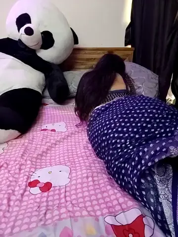 kaamuk_shweta