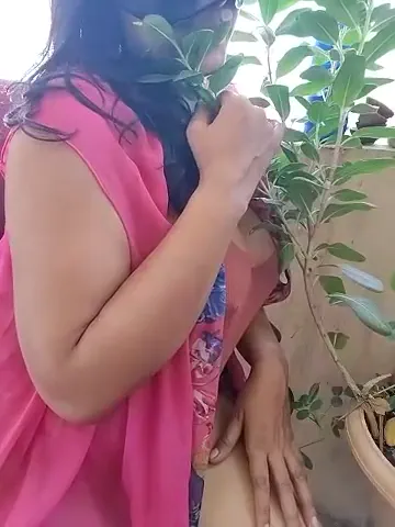 kaamuk_shweta