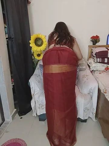 kaamuk_shweta