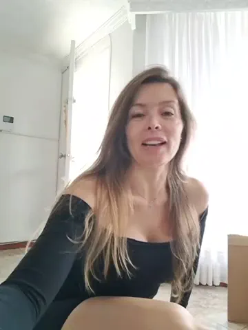 karina_warthon