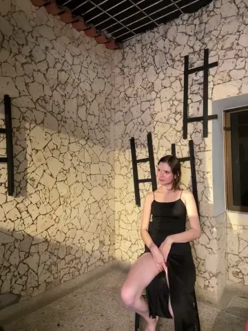 kevin_hotgirls