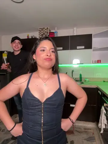 kevin_hotgirls