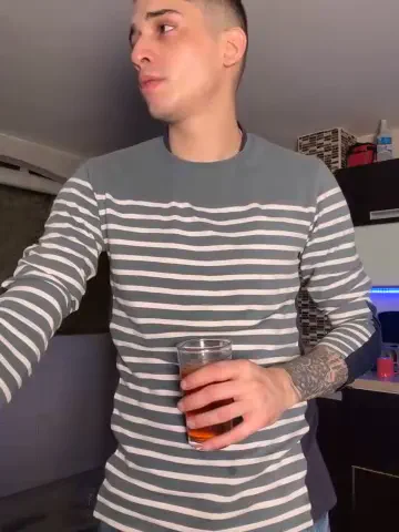 kevin_hotgirls