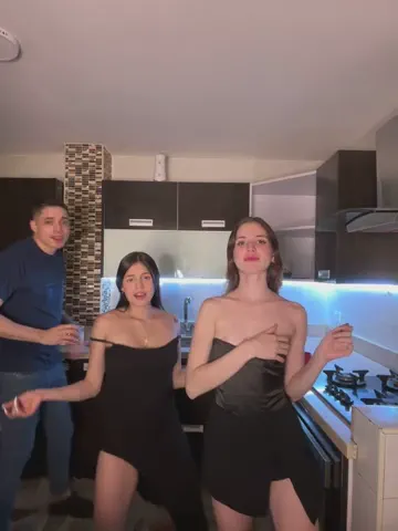 kevin_hotgirls