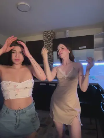 kevin_hotgirls