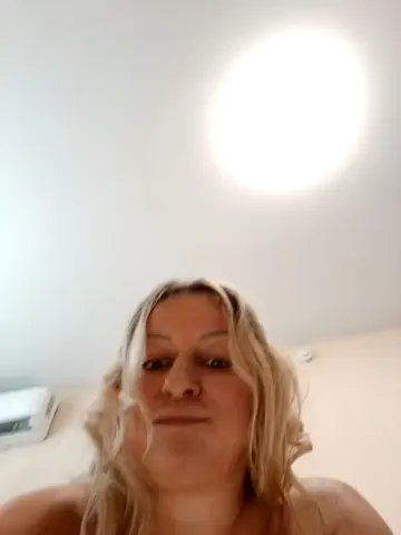 liana_milfhot