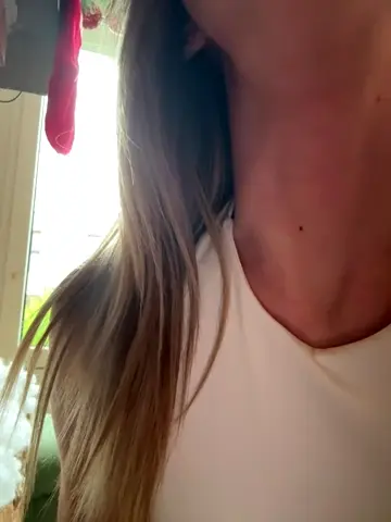 lola_tentatiion