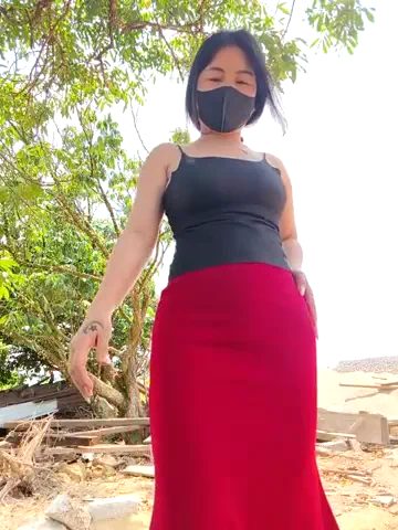 lyna_bl