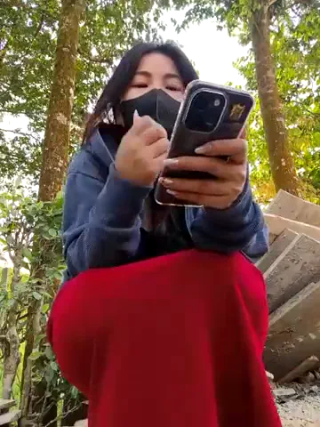 lyna_bl