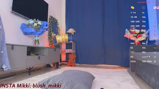 mikkixmeow