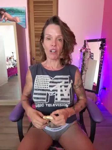 mommyselenafit_