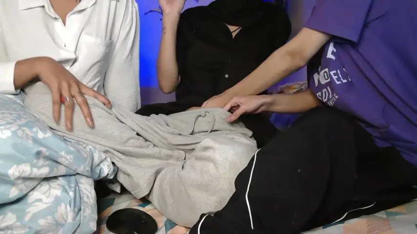 naughtythrouple007
